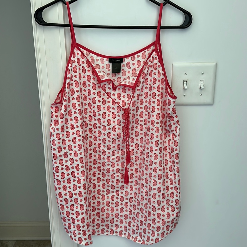 🌟2/$10🌟Ann Taylor Burnt Orange Paisley Tank